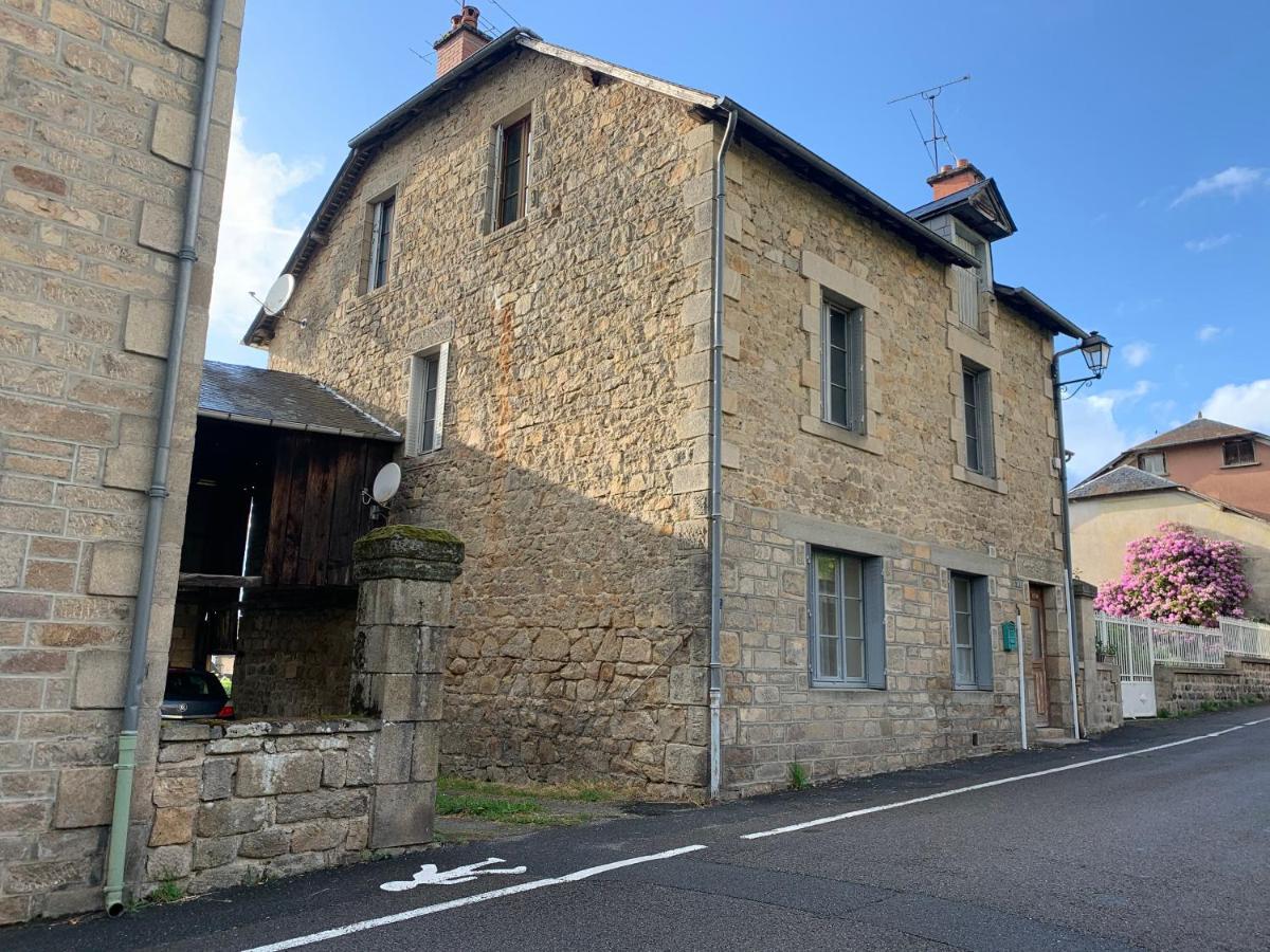 Treignac Tourelles Apartment Exterior photo